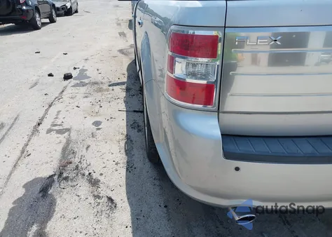 2011 Ford Flex Limited z USA, uszkodzony, nr VIN 2FMHK6DT5BBD34493